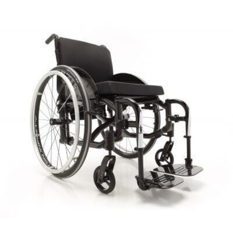 Silla de ruedas acitva de carbono HELIO - 4095 € Silla de ruedas acitva de carbono HELIO - Ayudas dinámicas